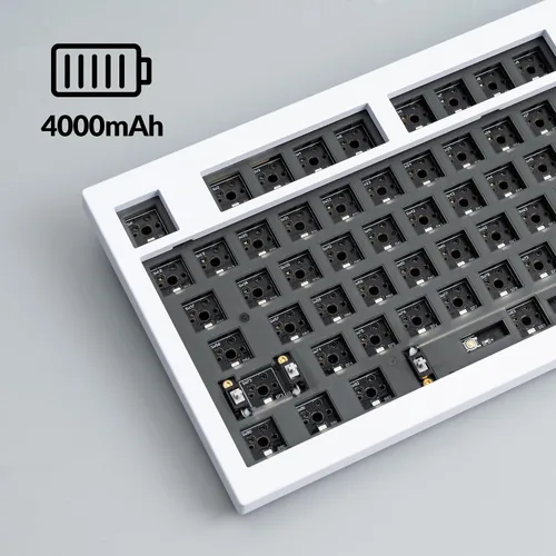 Vista 8 de Keychron Q5 Pro Teclado mecánico inalámbrico QMK/VIA Barebone, diseño del 96% con perilla programable, diseño de doble junta, retroiluminación RGB