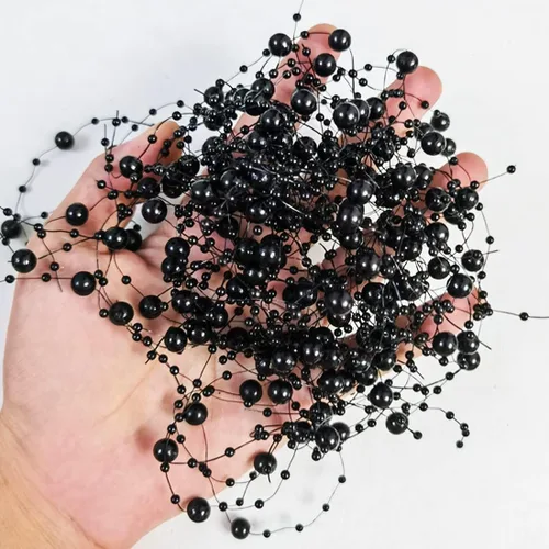 Vista 5 de 50 piezas de cadena de perlas para centro de mesa de velas flotantes, relleno de jarrón de perlas sintéticas negras para decoración de mesa de boda.