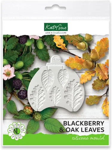 Vista 22 de Molde de silicona Katy Sue Small Bells para decoración de pastel de Navidad y manualidades - Hace 3 tamaños diferentes de racimo de campanas