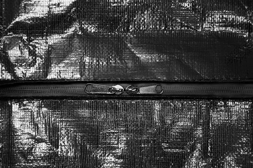 Vista 3 de Primacare BB-3201 Combo bolsa para cuerpo/camilla 90" de largo x 36" de ancho, color negro