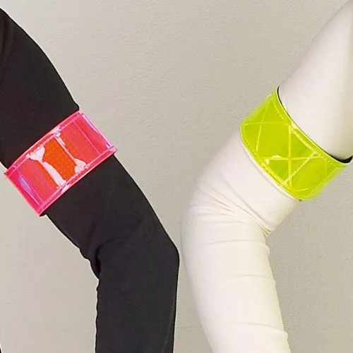 Vista 2 de HyViz Rider - Banda elástica reflectante para brazo de pierna, talla única, color amarillo