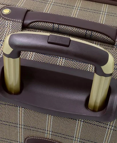 Vista 12 de LONDON FOG Brentwood II - Juego de 4 piezas con bolsa de asiento capuchino Capuccino London Fog Brentwood II - Juego de 4 piezas con bolsa debajo