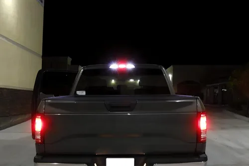 Vista 6 de iJDMTOY Bombillas de repuesto brillantes de alta potencia 4-SMD de color rojo brillante compatibles con caja de camioneta/carga de montaje alto