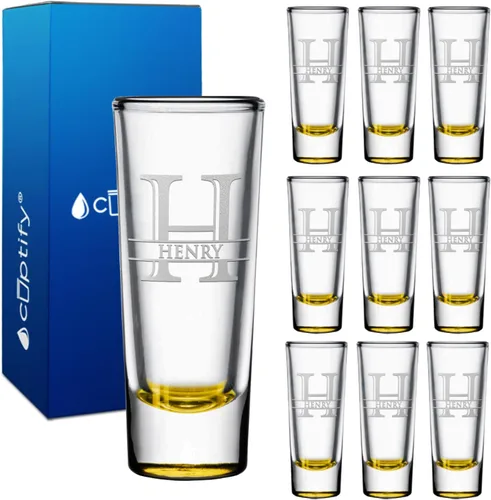 Vista 24 de Vaso de chupito personalizado con fondo negro personalizado de 2 oz, vasos de chupito cordiales con inicial y nombre en script dividido