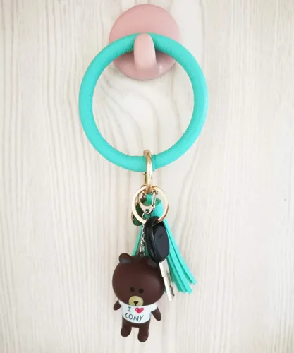 Vista 5 de Llavero pulsera AnnabelZ redonda, con fleco de piel, llavero con forma de aro para mujer y chica