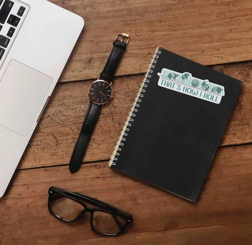Vista 6 de Calcomanía de Armadillo con texto en inglés «That's How I Roll» para Hydroflask, lindos animales para vasos de bebida, adorables y divertidas