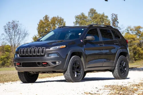 Vista 2 de Rough Country, kit de elevación de nivelación de 2 pulgadas para Jeep Cherokee KL 2014-2022 - 60400