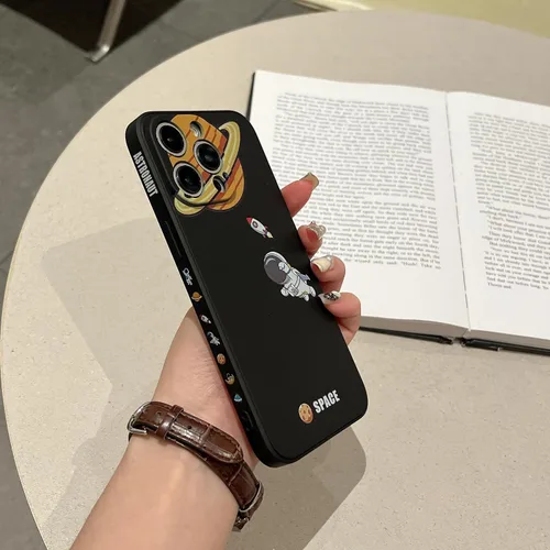 Vista 13 de Yonds Queen Funda protectora de TPU para iPhone SE 2022 (3ª generación), compatible con iPhone 7/8/SE2 (2020), diseño de astronauta, planeta, luna