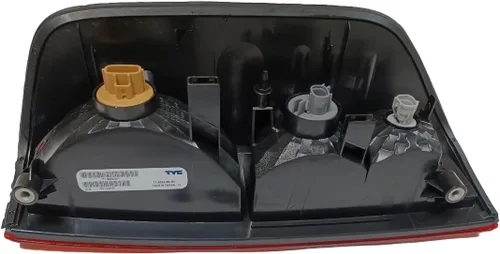 Vista 3 de Conjunto de luz trasera Dependable Direct del lado del conductor (LH) para Nissan Frontier 2005-2014 - NI2800170 - Incluye la bombilla