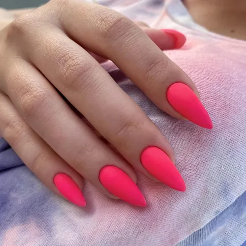 Vista 28 de Uñas postizas de presión con forma de almendra rosa de longitud media estilo stiletto, uñas artificiales de gel suave reutilizables acrílicas