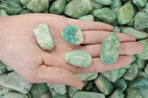 Vista 6 de Fantasia Materiales: 1 libra Piedras de Amazonita de grado B de Brasil - Pequeñas - 0.75" a 1.25" promedio