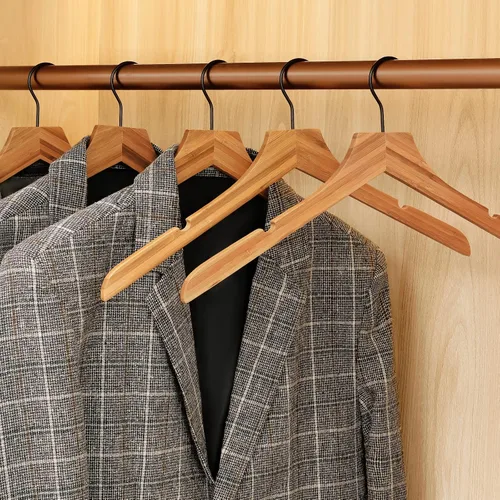 Vista 8 de TOPIA HANGER Perchas de madera de bambú, perchas con gancho negro giratorio y nothces de corte liso, juego de 12 perchas de madera duraderas