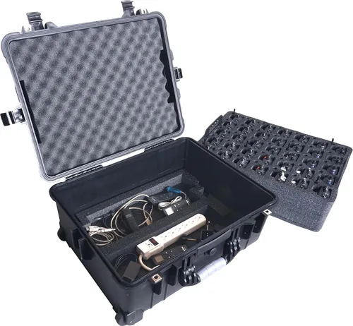 Vista 2 de Case Club Funda impermeable con ruedas para 35 Motorola R2/CP200/XPR 3500e