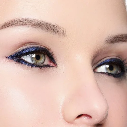 Vista 5 de Trish McEvoy Delineador de ojos de gel intenso