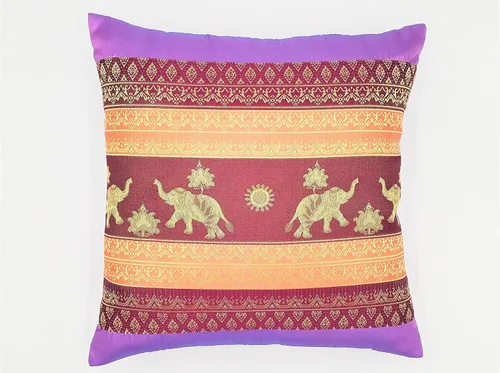 Vista 12 de Fundas de almohada decorativas hechas de seda tailandesa. Bordadas con estampado floral y pequeñas, fundas de almohada de elefantes reales (negro)