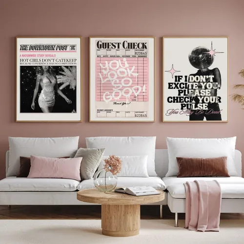 Vista 2 de Juego de arte de pared vintage en lienzo rosa con 3 imágenes de chicas geniales "You Look So Good" Póster de pinturas modernas y preparadas