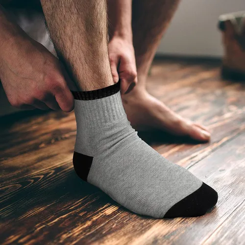 Vista 7 de Geyoga 4 pares de calcetines novedosos para profesores, regalos divertidos de graduación, calcetines unisex para mujeres y hombres