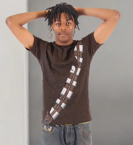 Vista 2 de STAR WARS Camiseta marrón para adulto con texto en inglés "I am Chewbacca Costume (adulto pequeño), Marrón
