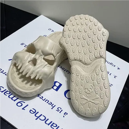 Vista 4 de Sandalias de baño unisex con diseño de calavera de una sola banda, sandalias de ducha antideslizantes de verano 2023 con suela gruesa