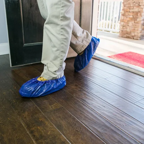 Vista 6 de ShuBee Waterproof Shoe Covers Slip-Resistant Disposable for Construction Indoor Carpet Floor Protection - 40 Pair