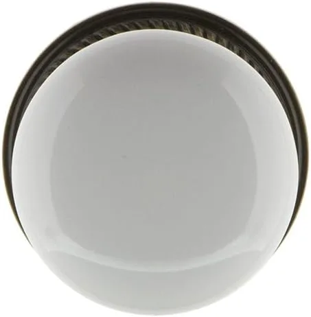 Vista 2 de Nostalgic Roseta de cuerda de almacén con perilla de porcelana blanca, privacidad - 2.375 pulgadas, latón antiguo