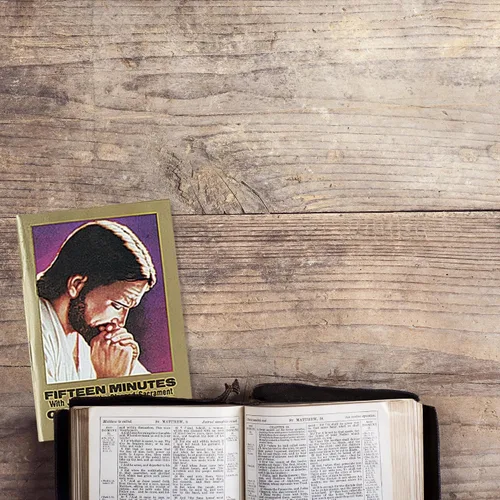 Vista 3 de Needzo Membrillo Minutos con Jesús Sacramentado Edición bilingüe, libro de oración devocional diario diario, 5.5 pulgadas