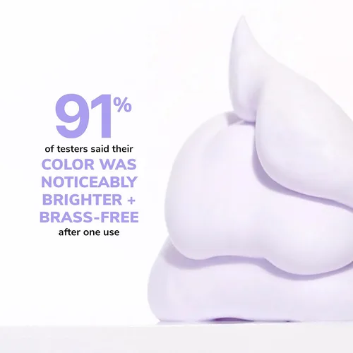 Vista 3 de COLOR WOW Espuma tonificante púrpura de control de color para cabello rubio