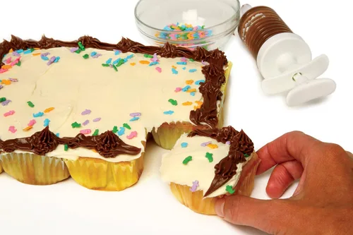 Vista 5 de Norpro Molde antiadherente de 12 cavidades para magdalenas, magdalenas y cupcakes, cuadrados