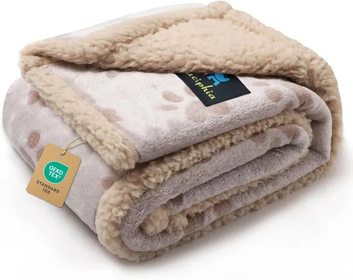 Vista 12 de Luciphia Mantas impermeables para mascotas para sofá o cama, a prueba de orina líquida, lavable, suave, esponjosa, manta reversible para perros