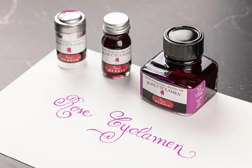 Vista 4 de Herbin - Tinta para pluma estilográfica embotellada, 0.3 fl oz, color rosa ciclamen Cyclamen