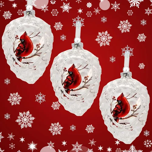 Vista 2 de Cardinals Adornos de Navidad – Juego de 3 – Adornos en forma de piña – Cardenal en una rama con bayas – 4 pulgadas de alto