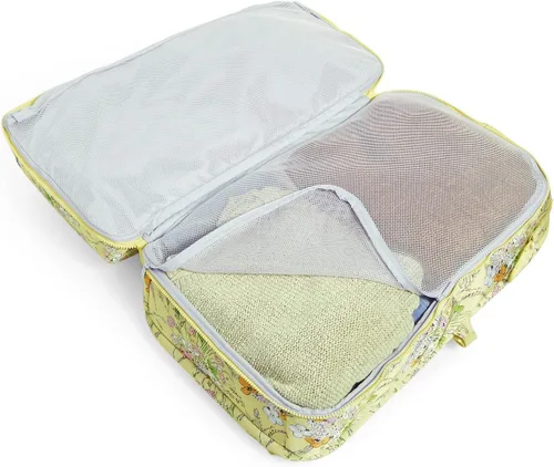 Vista 3 de Vera Bradley Mochila plana reciclada Lighten Up Reactive Lay para mujer, Jardín Sunlit, talla única