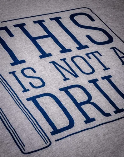 Vista 5 de This is Not a Drill Funny Hammer Repair Dad Joke Humor Tool Shop Guys Men T-Shirt