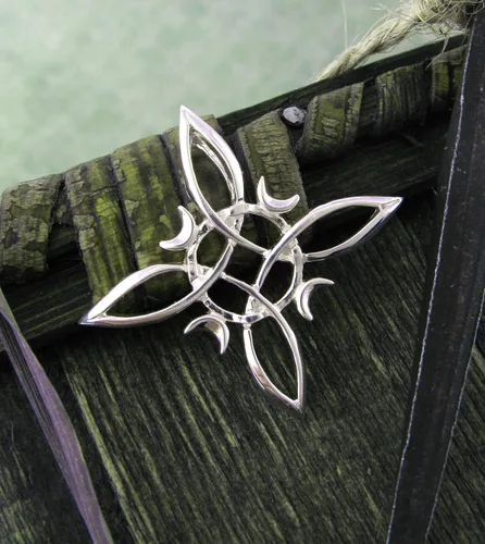 Vista 3 de Woot & Hammy Witch's Knot with Four Crescent Moons Pendant, Four Pointed Celtic Knot,100% Sterling Silver, Handmade
