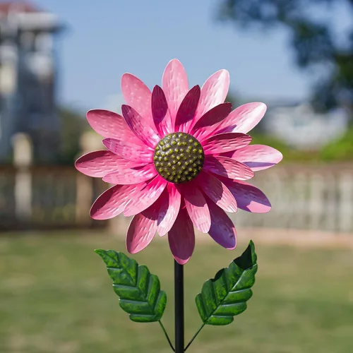 Vista 12 de Viveta Paquete de 2 molinos de viento de jardín, molino de viento de metal de flores de 35.4 pulgadas, escultura de viento rosa y azul, molinetes