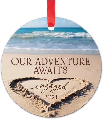 Vista 8 de Yippee Daisy Adorno de campamento personalizado – 10º aniversario para él y ella – 10 años casados juntos – Adorno de Navidad para parejas – 2025