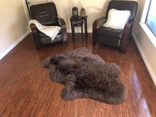 Vista 42 de LAMBZY Alfombra de piel de oveja auténtica, parte inferior gruesa y fuerte, fácilmente lavable, resistente a las manchas, perfecta para sala