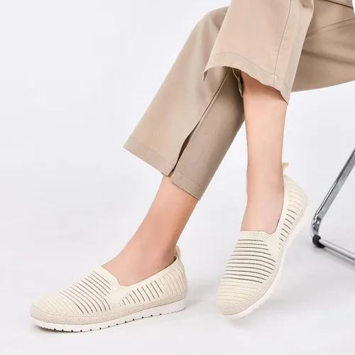 Vista 5 de Women Casual Slip on Walking Shoes Comfortable Knitted Hands Free Slip ins Sneakers with Arch Support Fashion Work Nurse Tennis Shoes