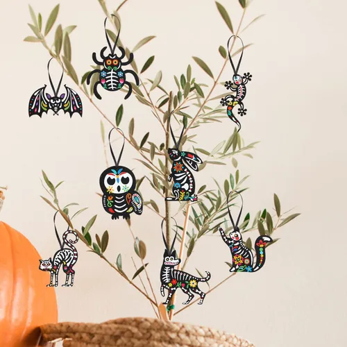 Vista 4 de CCINEE 24Pcs Dia De Los Muertos Felt Ornaments, Mexcian Skeleton Halloween Ornaments for Day of The Dead Themed Party School Bags Indoor Outoor Tree