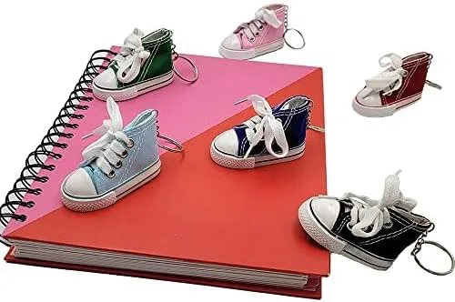 Vista 9 de The Dreidel Company Llavero de zapatillas, zapato de tela con llavero, colores surtidos, Multi colorido