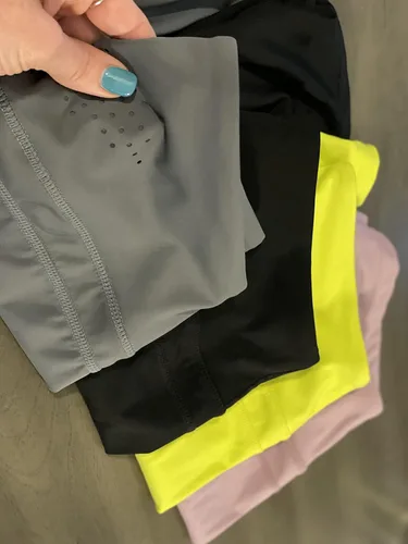 Vista 5 de HARTPOR Pantalones cortos de gimnasio para mujer, sin costuras, con contorno de glúteos, para yoga, atletismo, correr, deportes, ejercicio, fitness