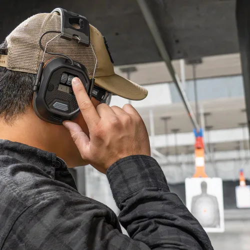 Vista 10 de KLEIN TOOLS AESEM1S Smart Sense - Orejeras electrónicas de protección auditiva de seguridad con Bluetooth y conciencia de la situación, NRR 23dB, 25