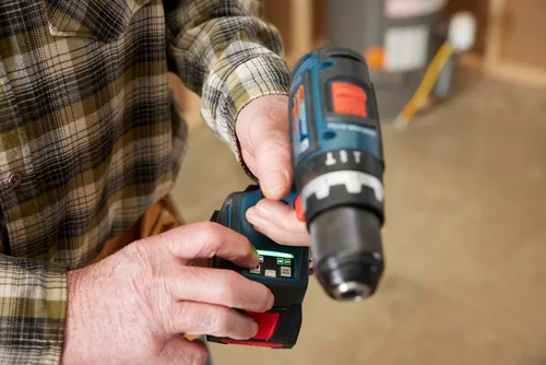 Vista 6 de Bosch GSB18V-800CB24 1/2 pulg. Kit de taladro percutor/taladro sin escobillas listo para conectar con (1) batería CORE18V® de 4 Ah de potencia
