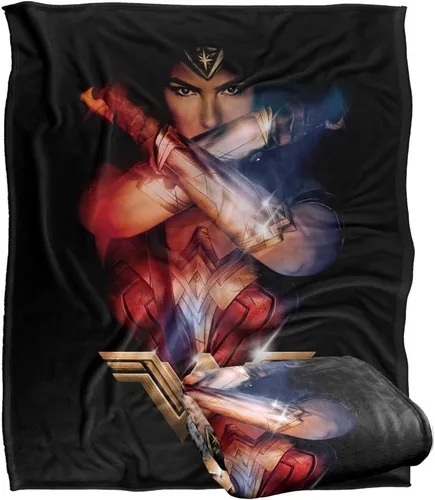 Vista 8 de Wonder Woman Arms Crossed Silky Touch Manta súper suave de 36 x 58 pulgadas
