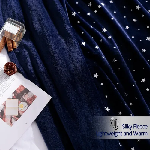 Vista 4 de Stellhome Manta de estrellas azul marino, cálida y ligera, de franela de forro polar, súper acogedora y cómoda para todas las estaciones