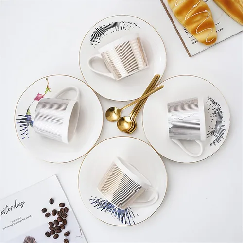 Vista 6 de Juego de tazas de café, taza de espejo y platillo creativo de lujo, taza de imagen invertida, taza de té de porcelana con incrustaciones doradas
