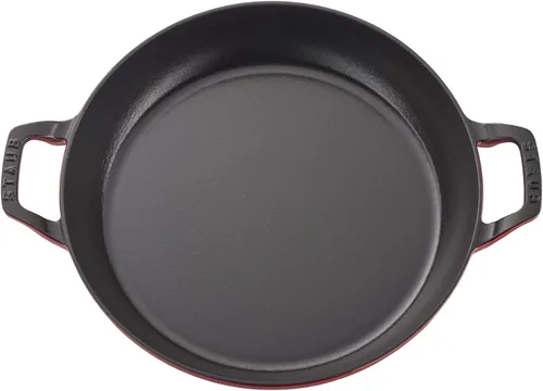 Vista 3 de Staub - Cazuela de hierro fundido de 3.5 cuartos con tapa de cristal