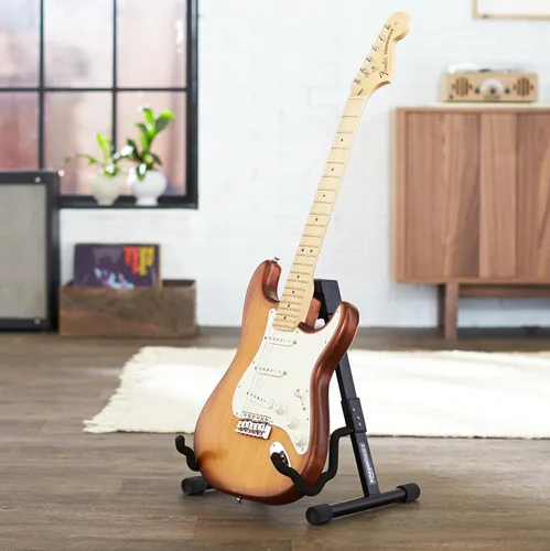 Vista 9 de Amazon Basics Soporte plegable portátil ajustable para guitarras eléctricas y acústicas, en forma de A, totalmente montado con espuma acolchada