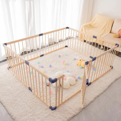 Vista 2 de Corralito de madera para bebés, parque infantil de madera maciza de 59 x 71 pulgadas, área de juego con valla para bebés con puerta de seguridad