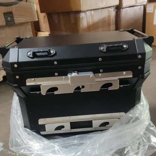 Vista 3 de Fundas laterales de aluminio 42L+36L para BMW F750GS / F850GS 2019-2022, caja de equipaje con soporte de montaje y cerraduras de seguridad